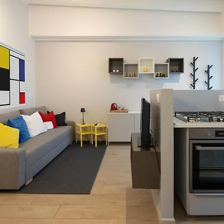 Mondrian L Bb Apartament